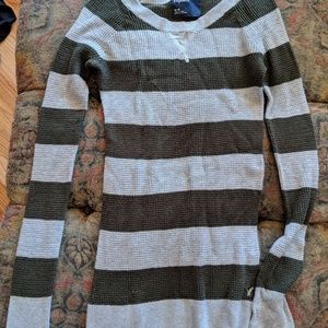 American Eagle Long Sweater/thermal